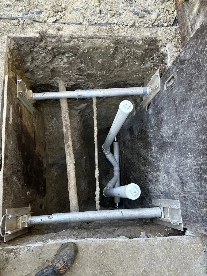 Experienced plumber completing Drain Cleaning work in Millersburg